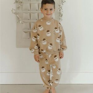 Rylee + Cru Santa Holiday Relaxed Sweatshirt and Jogger Set Size 4-5Y